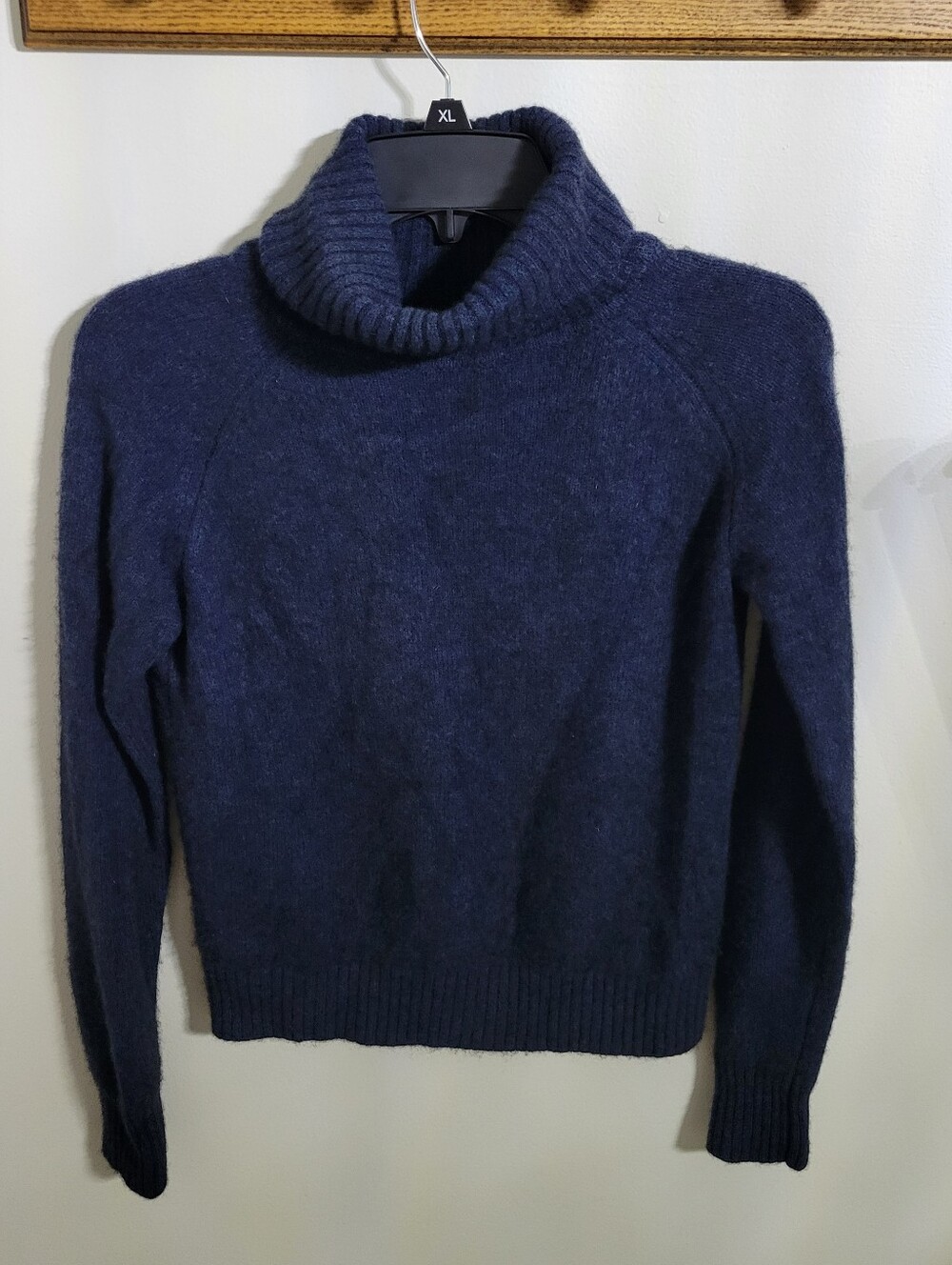 Quince 100% Yak Wool Turtleneck Sweater in Starry Night Navy, Size XS